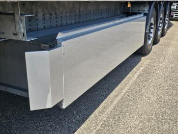 SCB*S3 / TAIL LIFT -LBW / LIFT AXLE